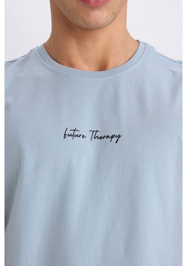 DeFacto %100 Pamuk Slim Fit Dar Kesim Bisiklet Yaka Baskılı Kısa Kollu Tişört X3932AZ25SMBE524