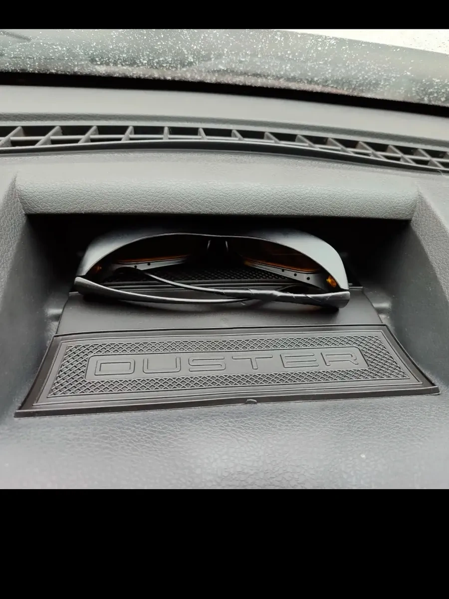 Gradicom Renault Duster İçin Bardaklık Ve Kapı Tepsileri İçin Paspaslar 141002722