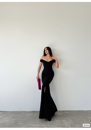 Kadın Dalgıç Kumaş Kayık Yaka Ve Dekolte Detaylı Elbise Siyah