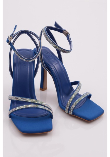 Dgn 2026 Kadin Silver Taşli Bilekten Kemer Bağlamali Topuklu Sandalet 2026-2219-R13464 Saks