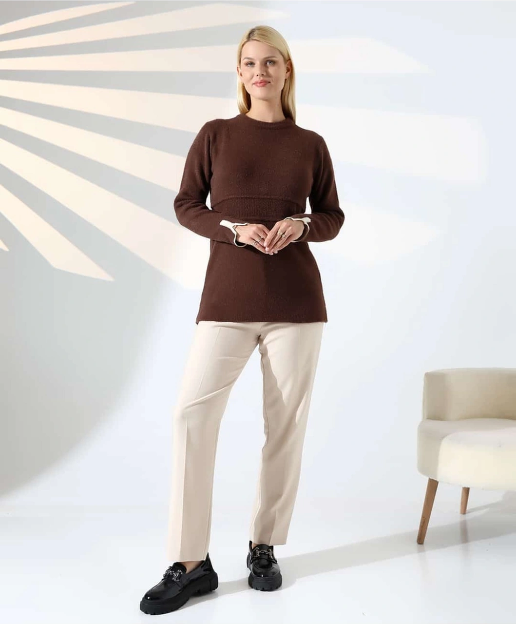 Bel Detaylı Yumuşak Triko Kazak Kahverengi