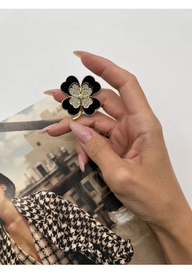 Best Price 34 Taşlı Şık Kısa Yonca Çiçeği Broş 178626468 Siyah