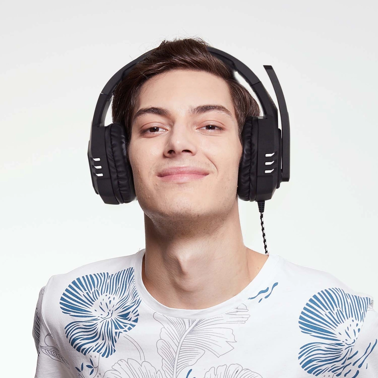 Sones Sades Ah-38 3,5 Mm Fişli Kablolu E-spor Oyun Kulaklığı, Geri Çekilebilir Mikrofon, Kablo Uzunluğu: 2 M