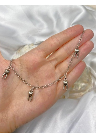 Gümüş Kaplama Diş Figürlü Kolye - Çoklu Uç Zincir Tasarımı Çok REnkli