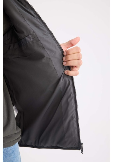 DeFacto Regular Fit Dik Yaka Fermuarlı Şişme Yelek D6286AX25SPAR104