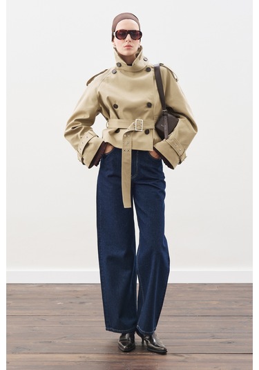 Kemerli Kısa Trençkot Kum Kum