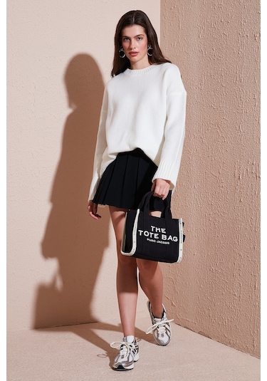 Lela Regular Fit Bisiklet Yaka Basic Triko Bayan Kazak 4616213 Ekru