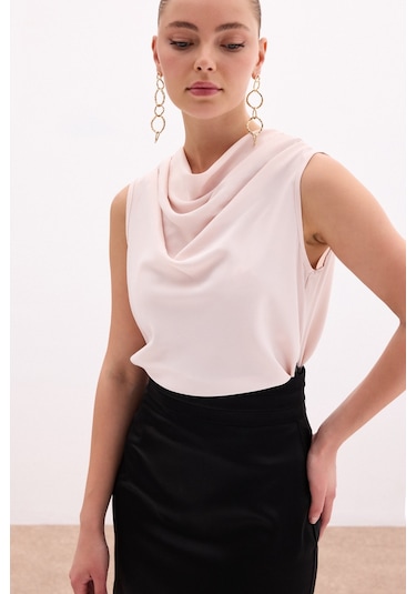 Sateen Degaje Yaka Kolsuz Bluz - Pudra-136017 Pudra
