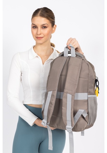 Şehir Hayatına Uyumlu Hafif Okul Sırt Çantası Günlük Kullanımda Maksimum Pratiklik - Kahverengi Kahverengi