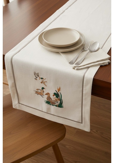 Kuş Nakışlı Runner 50x130 Cm Krem