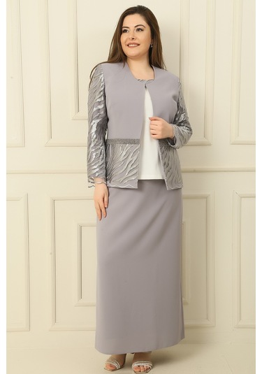 İçi Yarım Ay Kol Bluz Pul Nakışişlemeboncuk Detaylı Ceket Etek Astarlı Büyük Beden 3'lü Takım Gri İçi Yarım Ay Kol Bluz Pul Nakışişlemeboncuk Detaylı Ceket Etek Astarlı Büyük Beden 3'lü Takım Gri