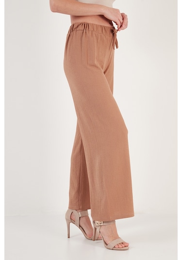 Lela Belden Bağlamalı Rahat Kesim Krinkıl Kuımaş Bayan Pantolon 5862061 Bisküvi