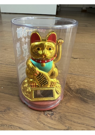 Feng Shui El Sallayan Bereket Ve Şans Kedisi - Güneş Enerjili- Maneki Neko - 9 Cm