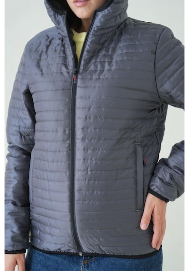 İçi Astarlı Su Ve Rüzgar Geçirmez Cepli Kapüşonlu Kadın Mont Antrasit