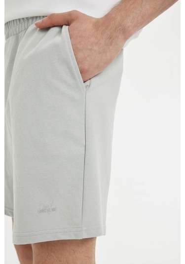 DeFacto Slim Fit Dar Kesim Dar Paça Şort A3893AX24HSGR184