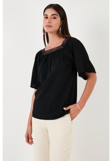 Lela Güpürlü Regular Fit Kare Yaka Bayan Bluz 5865652 Siyah