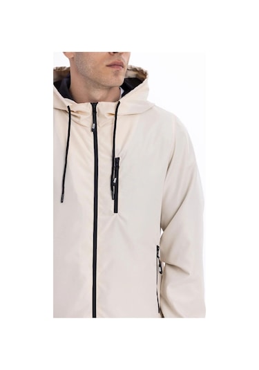 İçi Astarlı Su Ve Rüzgar Geçirmez Erkek Cepli Yağmurluk Taş