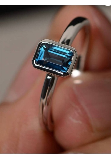 Luiziyanna London Bulue Topaz Yüzük Ak1514