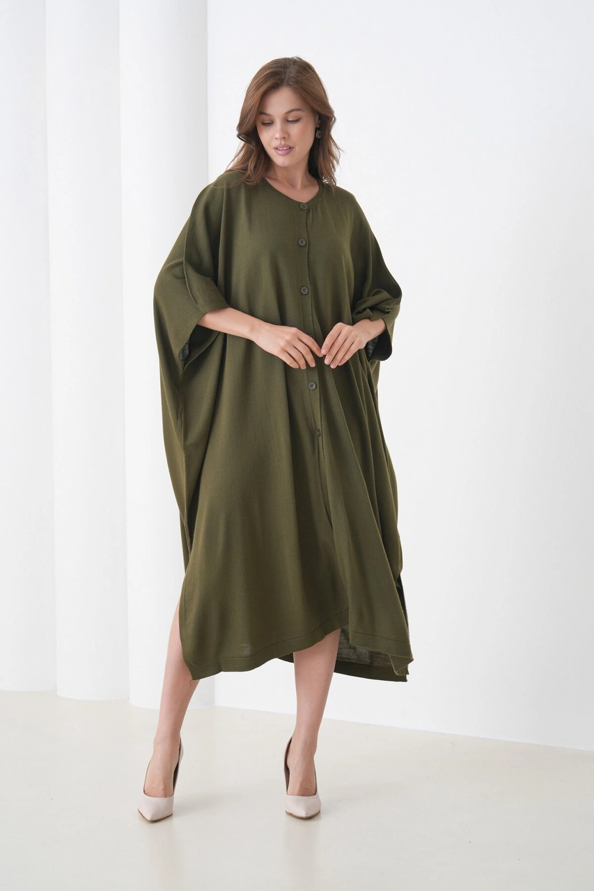 Kadın Tesettüre Uygun Önden Düğmeli Asimetrik Kesim Yarasa Kol Şık Geniş Kalıp Panço Ceket Haki