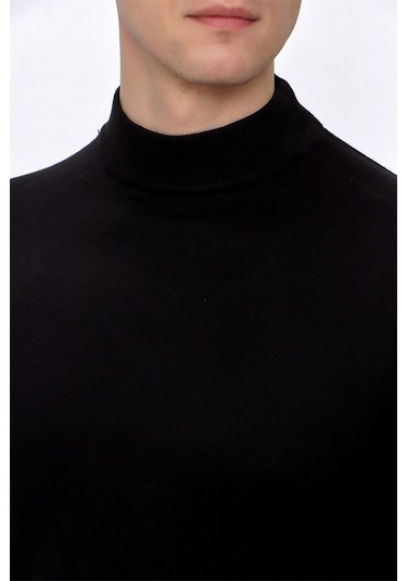 Basic Dinamik Fit Rahat Kesim Yarım Balıkçı Yaka Triko Kazak Bej