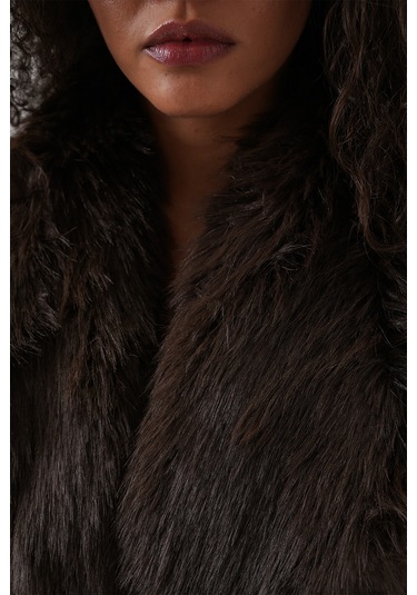 Kadın Kemerli Oversize Kürklü Kaban 9156 - Kahverengi Kahverengi