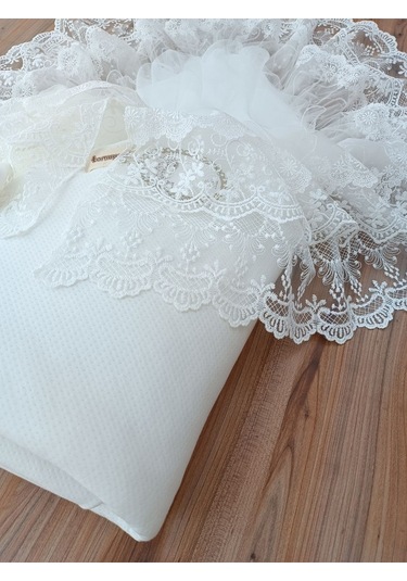 Dantelli Bebek Battaniyesi %100 Pamuklu Doğal Organik Uyku Kundağı Hediyelik Yenidoğan Mevlütlük Knd45516 Ekru