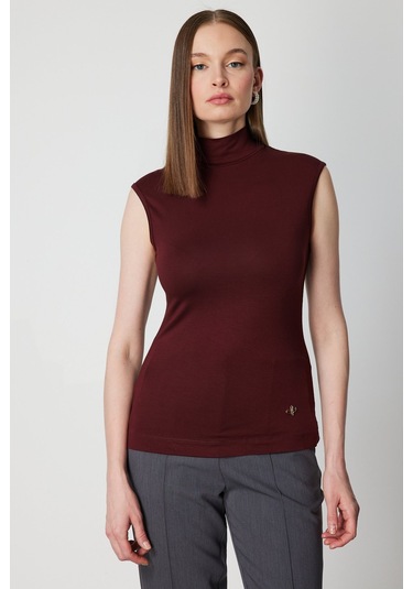 On Kadın Dik Yaka Kolsuz Basic Bluz 61432 Bordo Bordo