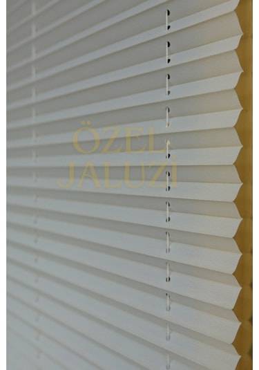 Beyaz Cam Balkon Ve Ofis Plisse Perde Plain001 Beyaz