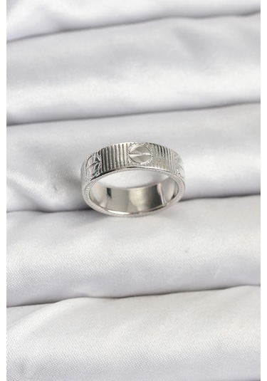 Gümüş Renk Model Kadın Yüzük Beyaz