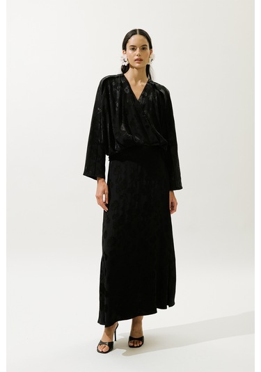 Jakarlı Saten Kimono Siyah Siyah