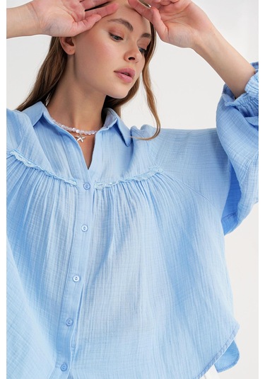 4677 Kadın Dantel Detaylı Müslin Gömlek Bebe Mavi Bebe Mavi
