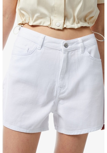 Lacoste Women's Regular Fit Denim White Jean Shorts Kadın Bermuda Kot Şort Beyaz