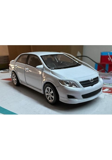 Oyuncak Metal Model Araba 1/36 Çek Bırak 2009 Toyota Corolla Beyaz