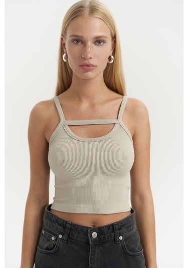 3396 - Noam Soft Haki Ön Detay Fitilli Crop Haki