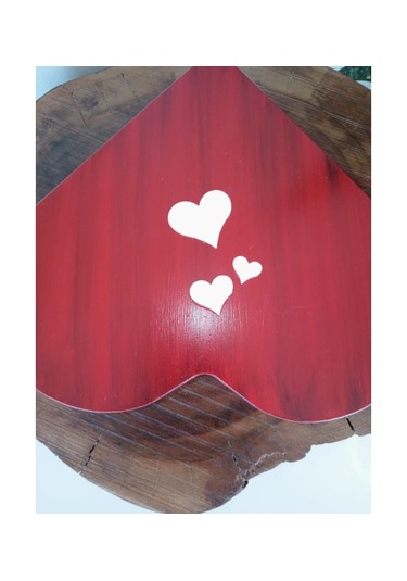 El Boyaması Kalpli Ahşap Kutu