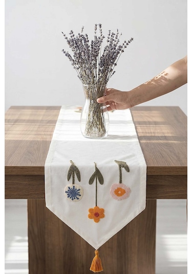Renkli Kır Çiçekleri Punch İşlemeli Runner 35x140 Cm Çok Renkli