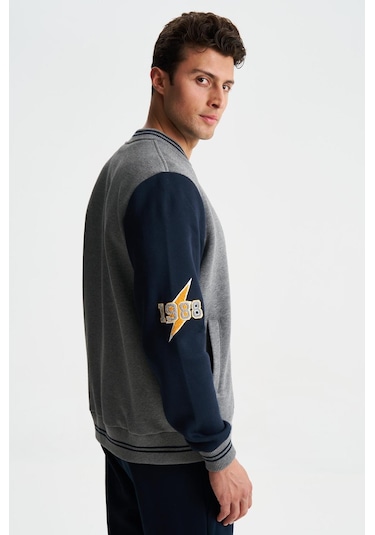 Arma Erkek Pamuklu Regular Fit Dik Yaka Baskılı Cepli Kolej Mont Sweatshirt 001