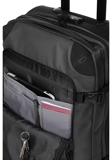 Eastpak Kabin Boy Valiz Ultra Hafif, Geniş Hacimli, Dayanıklı Kumaş, Sessiz Tekerlekli Ek00094d80w1 Siyah