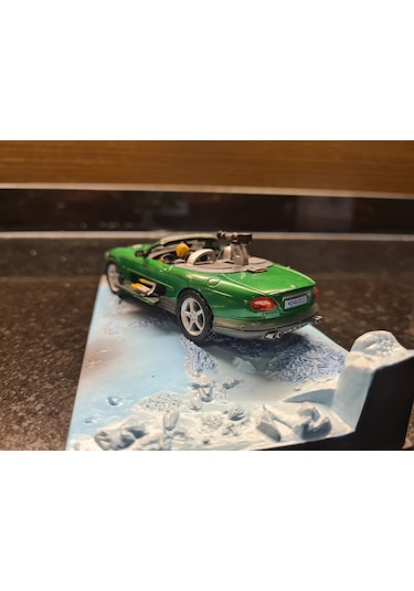 Altaya 1/43 Jaguar Xkr James Bond 007 Die Another Day