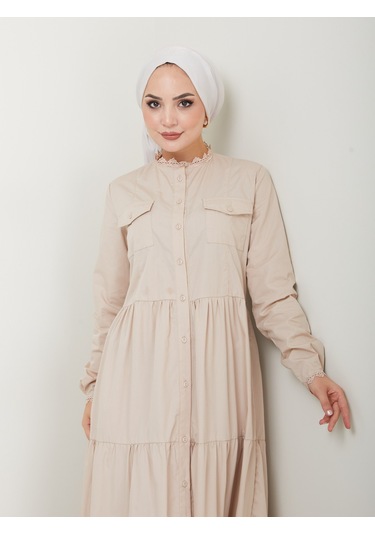 Dantelli Doğal Kumaşlı Boydan Düğmeli Kot Elbise Bej