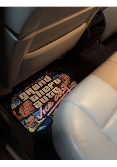 Oto Halı Paspas Kadife Yüzey Gta Baskılı Oto Paspas Seti