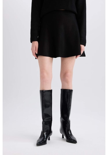 DeFacto A Form Volanlı Triko Mini Etek E5564AX24CWBK81 Siyah