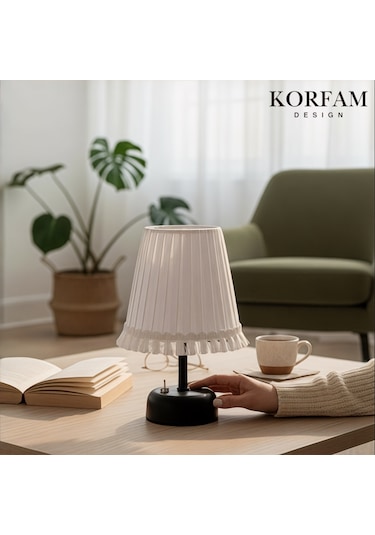 Püsküllü Beyaz Kumaş Modern Pilli Masa & Gece Lambası Çok Renkli
