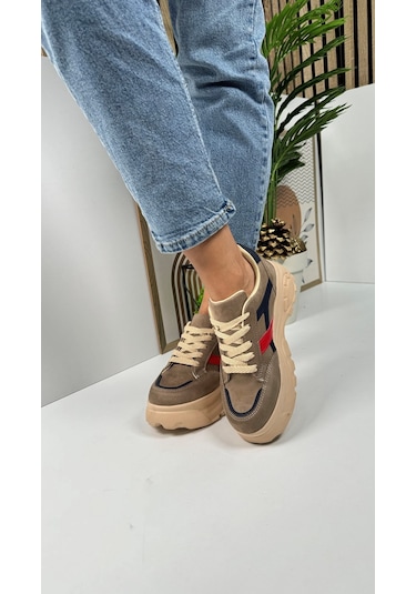 Günlük Kadın Sneaker Kalın Yüksek Taban Bağcıklı Rahat Tiger Şeritli Spor Ayakkabı 032 06-vizon Laci Kırmızı