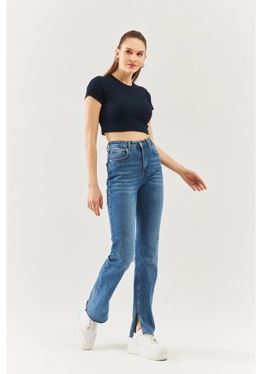 Kadın Kısa Kol Bisiklet Yaka Vücuda Oturan %100 Pamuklu Kaşkorse Esnek Crop Bluz Lacivert