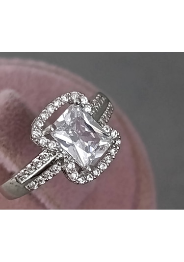 Lilahgümüştr Gümüş Baget Beyaz Taşlı Kadın Yüzük