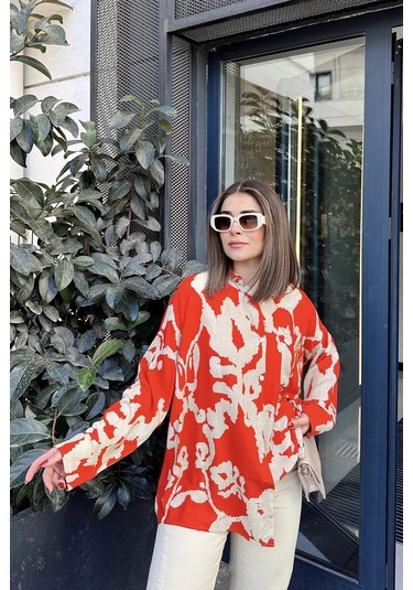 Kadın Kırmızı Uzun Kol, Arkası Pliseli, Salaş Dökümlü, Viskon Gömlek Kırmızı