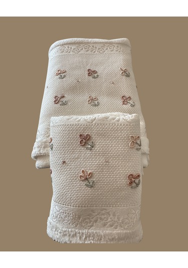 Analı Kızlı Rokoko İşlemeli Havlu Takımı Beyaz / Renkli