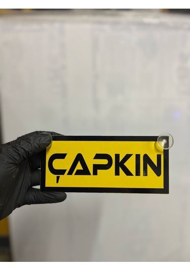 Sarı Renk Üzeri Siyah Renk Çapkın Yazılı Vantuzlu Cam Süsü
