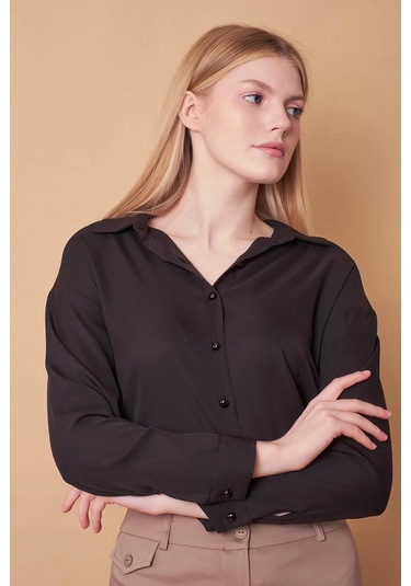 Kadın Yakalı Düşük Omuzlu Uzun Kol Likrasız Kumaş Gömlek-siyah Siyah